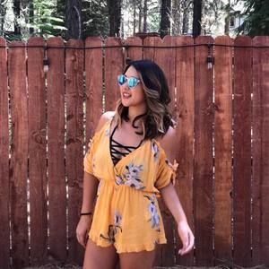 Meet your Posher, Rachel